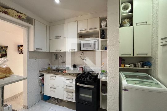 Cozinha de apartamento à venda com 2 quartos, 90m² em Copacabana, Rio de Janeiro