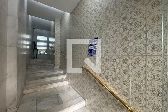 Placa de apartamento à venda com 2 quartos, 90m² em Copacabana, Rio de Janeiro