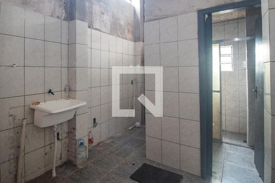 Cozinha/area de serviço de casa à venda com 2 quartos, 50m² em São José, Porto Alegre