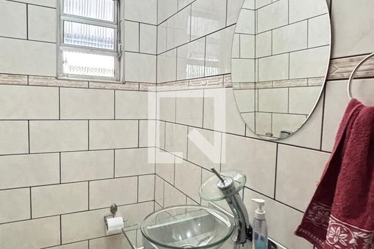 Lavabo de casa à venda com 3 quartos, 225m² em Vila Humaita, Santo André