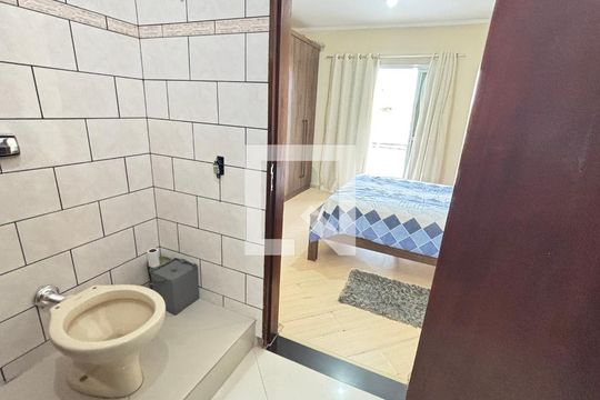 Banheiro da Suíte de casa à venda com 3 quartos, 225m² em Vila Humaita, Santo André