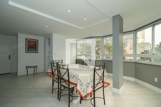 Sala de apartamento para alugar com 3 quartos, 118m² em São João, Porto Alegre