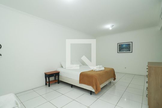 Suíte de apartamento para alugar com 3 quartos, 118m² em São João, Porto Alegre