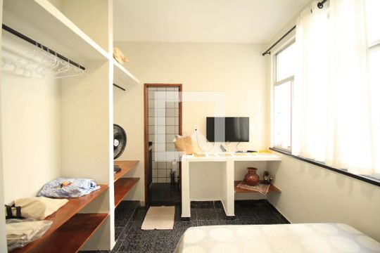Suíte de apartamento para alugar com 1 quarto, 30m² em Barra, Salvador