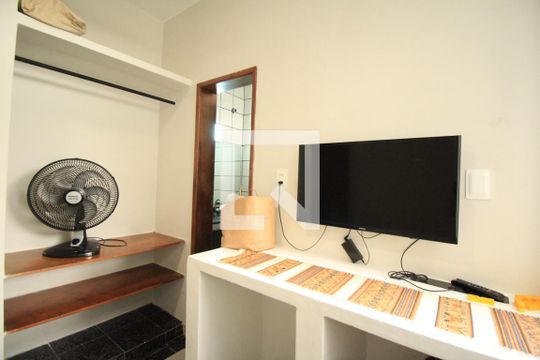 Suíte de apartamento para alugar com 1 quarto, 30m² em Barra, Salvador
