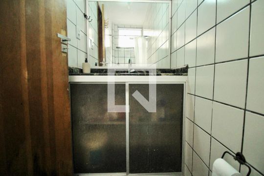 Banheiro da Suíte de apartamento para alugar com 1 quarto, 30m² em Barra, Salvador