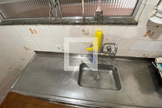 Cozinha de casa para alugar com 2 quartos, 130m² em Curicica, Rio de Janeiro