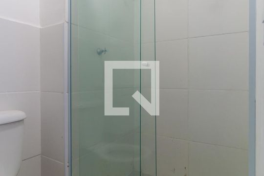 Banheiro de apartamento para alugar com 2 quartos, 38m² em Vila Ema, São Paulo