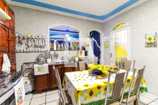 Cozinha de casa à venda com 5 quartos, 130m² em Jardim das Camelias, São Paulo