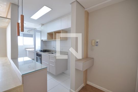 Cozinha de apartamento à venda com 2 quartos, 48m² em Vila Guilherme, São Paulo