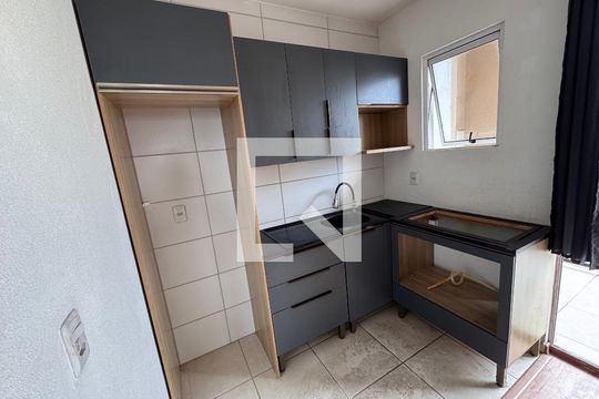 Cozinha de apartamento à venda com 2 quartos, 53m² em Feitoria, São Leopoldo