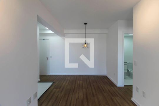 Sala de apartamento à venda com 2 quartos, 64m² em Vila Independencia, São Paulo