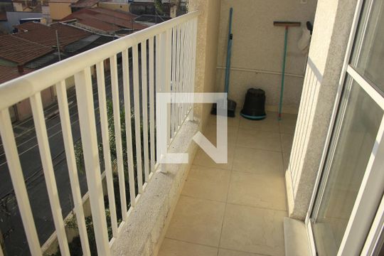 Varanda Sala de apartamento para alugar com 2 quartos, 45m² em Vila Itapegica, Guarulhos