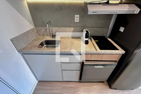 Cozinha de kitnet/studio à venda com 0 quarto, 24m² em Brooklin, São Paulo