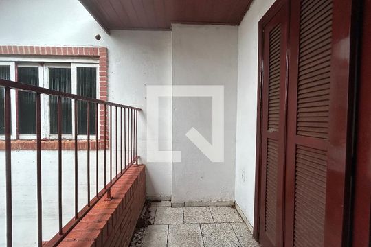 Área Externa de casa para alugar com 4 quartos, 249m² em Vicentina, São Leopoldo