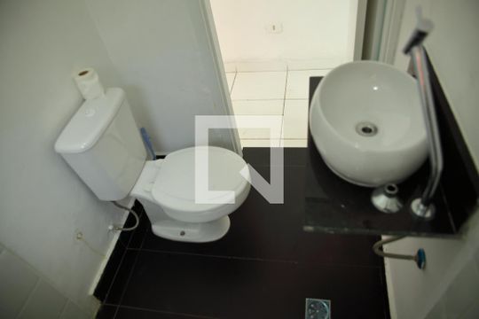 Banheiro de casa para alugar com 1 quarto, 55m² em Vila Santo Agostinho, São Bernardo do Campo