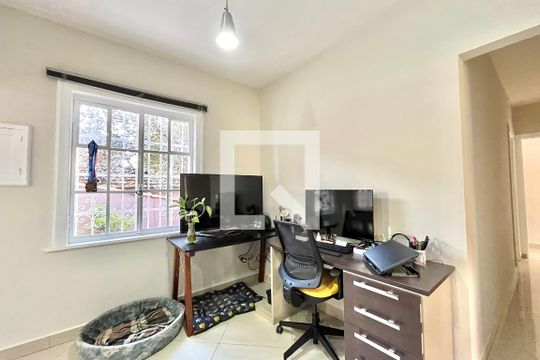 Corredor de casa à venda com 4 quartos, 270m² em Jabaquara, São Paulo