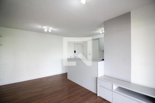 Sala de apartamento para alugar com 3 quartos, 84m² em Santo Amaro, São Paulo