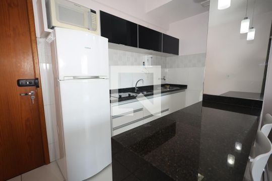 Cozinha de apartamento para alugar com 1 quarto, 42m² em Setor Bueno, Goiânia