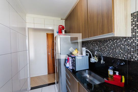 Cozinha de apartamento à venda com 2 quartos, 53m² em Parque das Nações, Santo André
