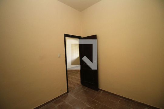 Quarto 2 de casa à venda com 2 quartos, 70m² em Olaria, Rio de Janeiro
