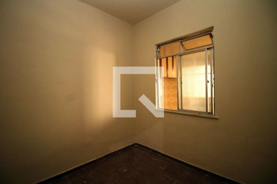 Quarto 2 de casa à venda com 2 quartos, 70m² em Olaria, Rio de Janeiro