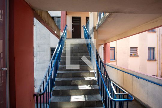Hall de entrada de apartamento à venda com 2 quartos, 45m² em Conceição, Diadema