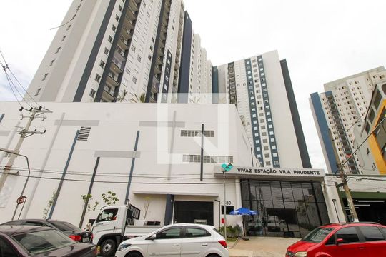 Fachada de apartamento para alugar com 1 quarto, 24m² em Vila Prudente, São Paulo