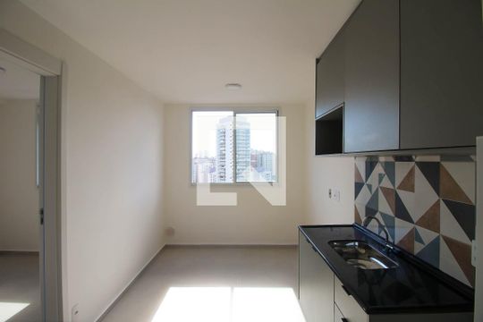 Apartamento para alugar com 1 quarto, 24m² em Vila Prudente, São Paulo
