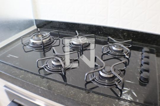Cozinha de apartamento para alugar com 2 quartos, 55m² em Jardim do Líbano, Barueri
