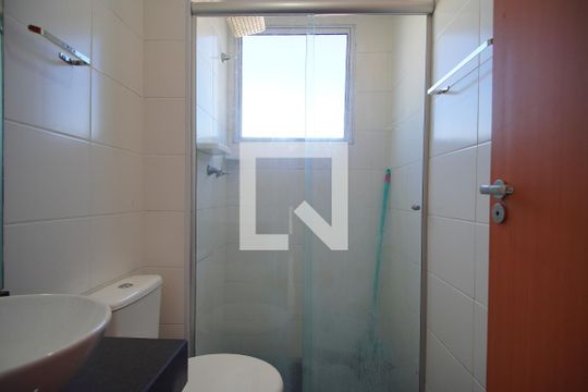 Banheiro de apartamento à venda com 2 quartos, 40m² em Rondônia, Novo Hamburgo