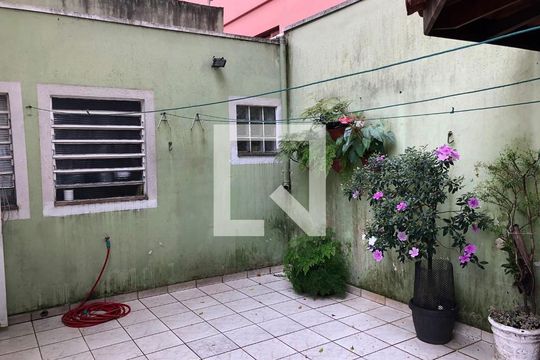 Quintal  de casa à venda com 3 quartos, 153m² em Vila Alexandria, São Paulo