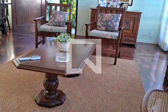 Sala de casa à venda com 3 quartos, 153m² em Vila Alexandria, São Paulo
