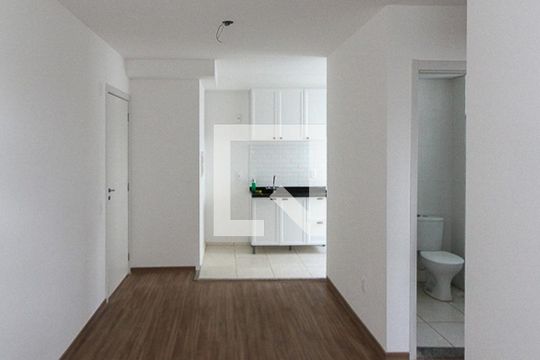 Sala de apartamento para alugar com 2 quartos, 45m² em Cidade São Mateus, São Paulo