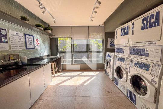 Área comum de kitnet/studio para alugar com 1 quarto, 26m² em Brooklin Paulista, São Paulo