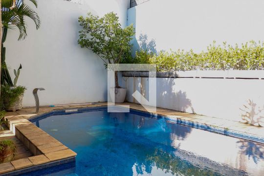 Área comum - Piscina de casa à venda com 4 quartos, 444m² em City Bussocaba, Osasco