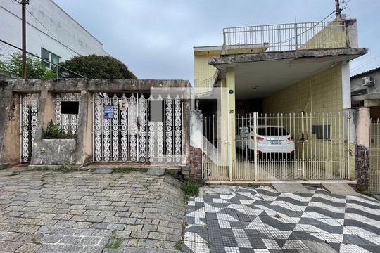 Fachada de casa à venda com 3 quartos, 191m² em Penha de França, São Paulo