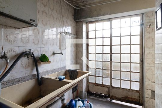 Área de Serviço de casa à venda com 4 quartos, 209m² em Jardim Maringa, São Paulo