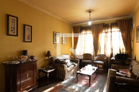 Casa à venda com 4 quartos, 209m² em Jardim Maringa, São Paulo