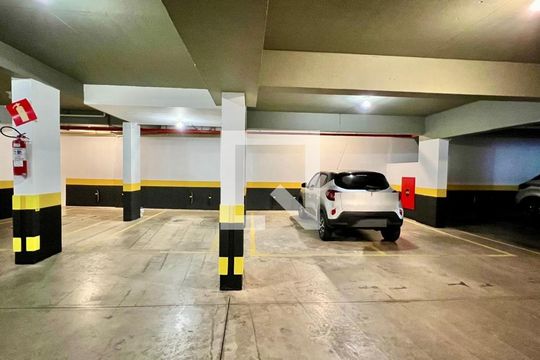 Garagem de apartamento à venda com 4 quartos, 292m² em Sion, Belo Horizonte