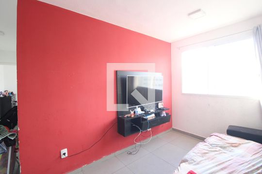 Sala de apartamento para alugar com 2 quartos, 44m² em Usina Piratininga, São Paulo