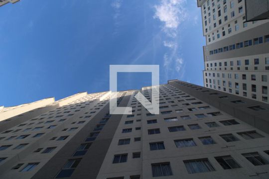 Fachada de apartamento para alugar com 2 quartos, 44m² em Usina Piratininga, São Paulo
