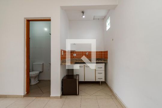 Cozinha de kitnet/studio para alugar com 1 quarto, 17m² em Vila Cruzeiro, São Paulo