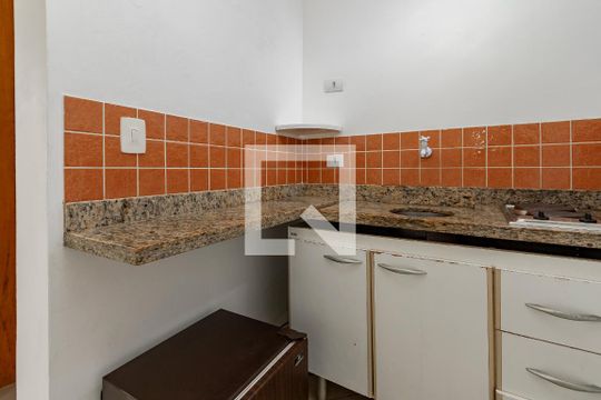 Cozinha de kitnet/studio para alugar com 1 quarto, 17m² em Vila Cruzeiro, São Paulo