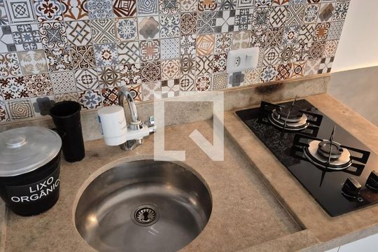 Cozinha casa 2 de casa à venda com 1 quarto, 50m² em Vila Clementino, São Paulo