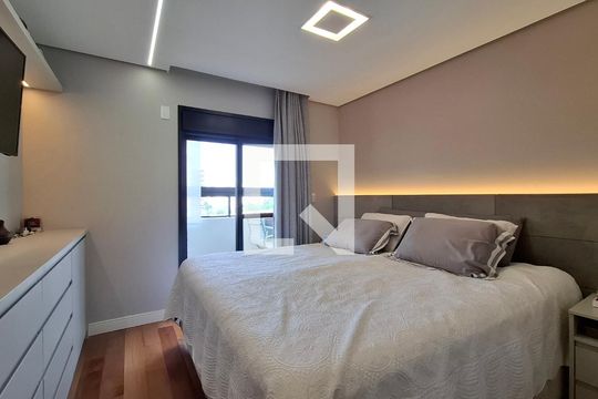 Suíte de apartamento à venda com 3 quartos, 125m² em Vila Santa Teresa, Santo André
