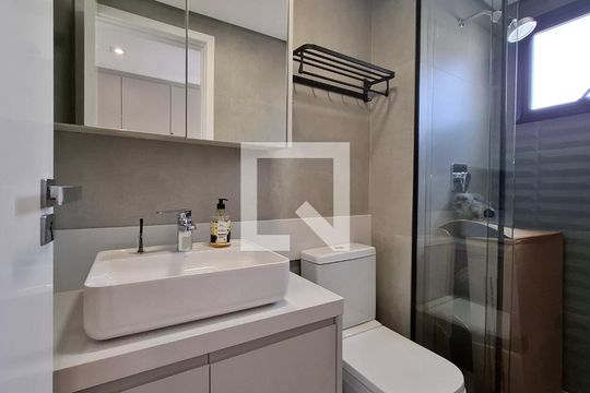 Banheiro da Suíte 2 de apartamento à venda com 3 quartos, 125m² em Vila Santa Teresa, Santo André