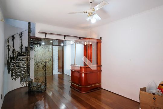 Casa à venda com 4 quartos, 200m² em Rudge Ramos, São Bernardo do Campo