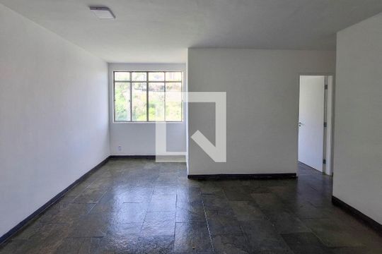 Sala de apartamento à venda com 2 quartos, 55m² em Fonseca, Niterói