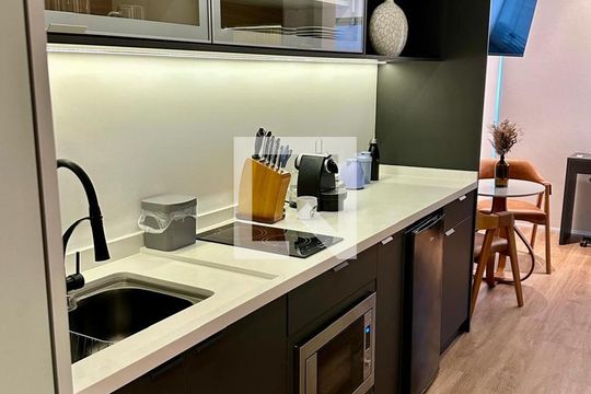 Cozinha de kitnet/studio à venda com 1 quarto, 26m² em Pinheiros, São Paulo